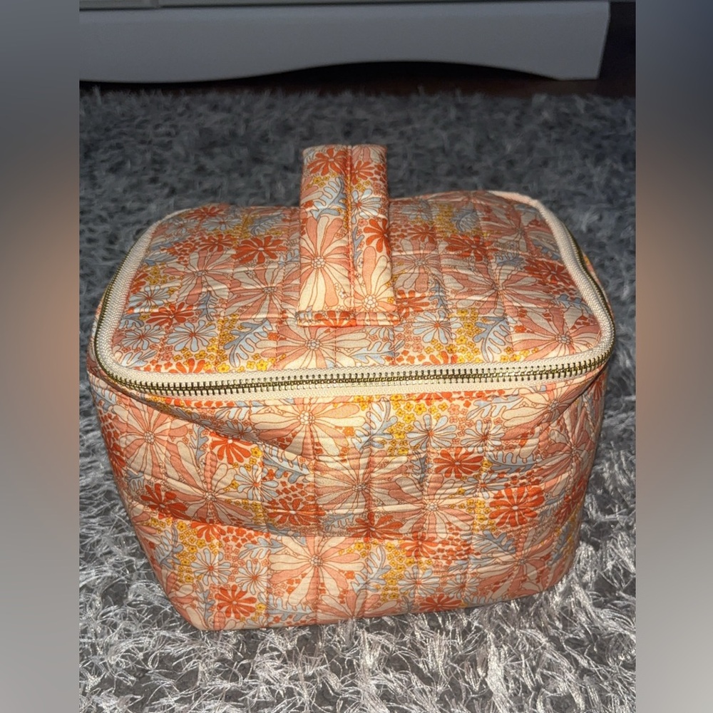 Makeup travel bag